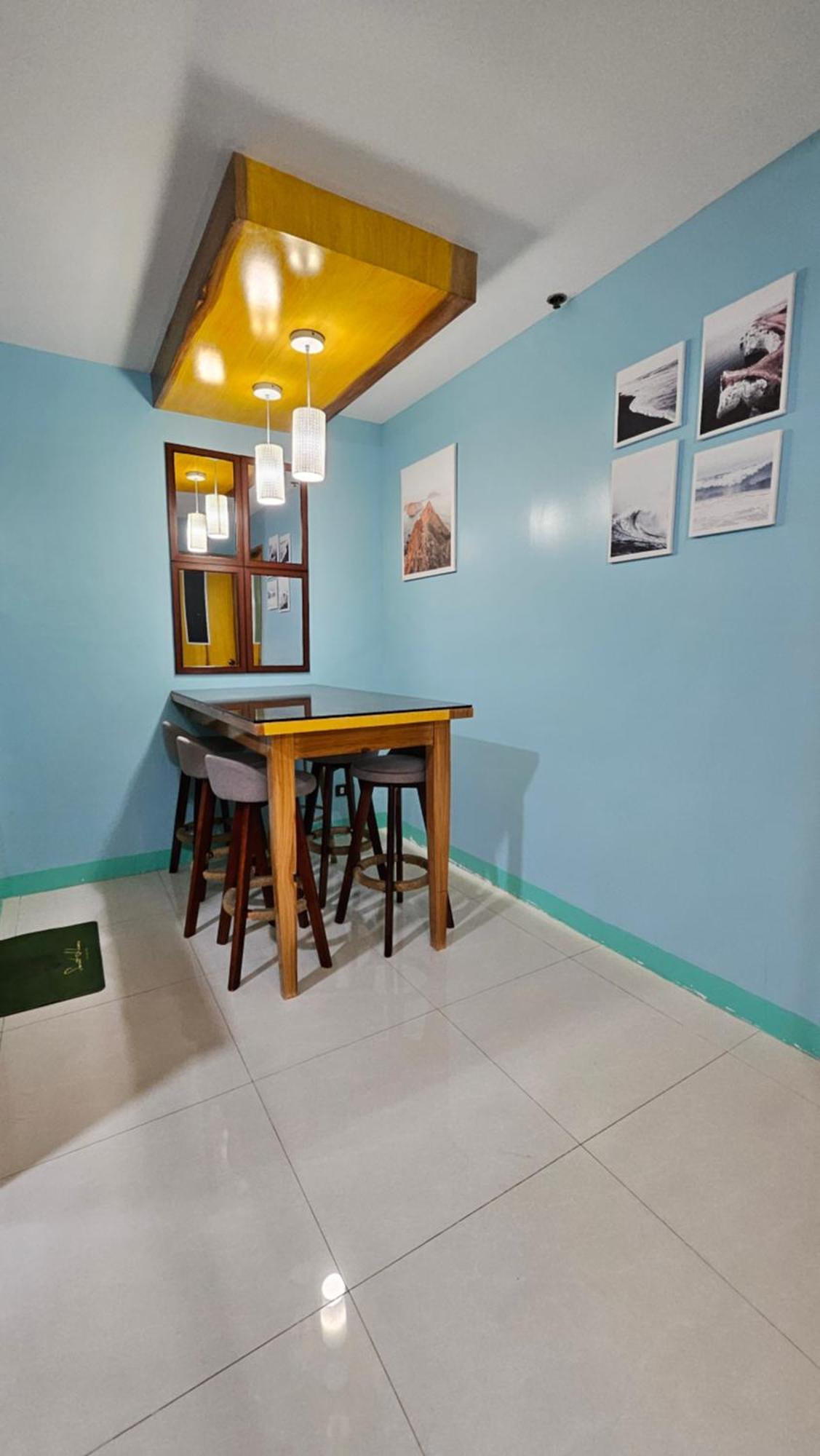 Apartment Spacious & Cozy 1-bedroom Apartment, Sleeps 2-4 Manila