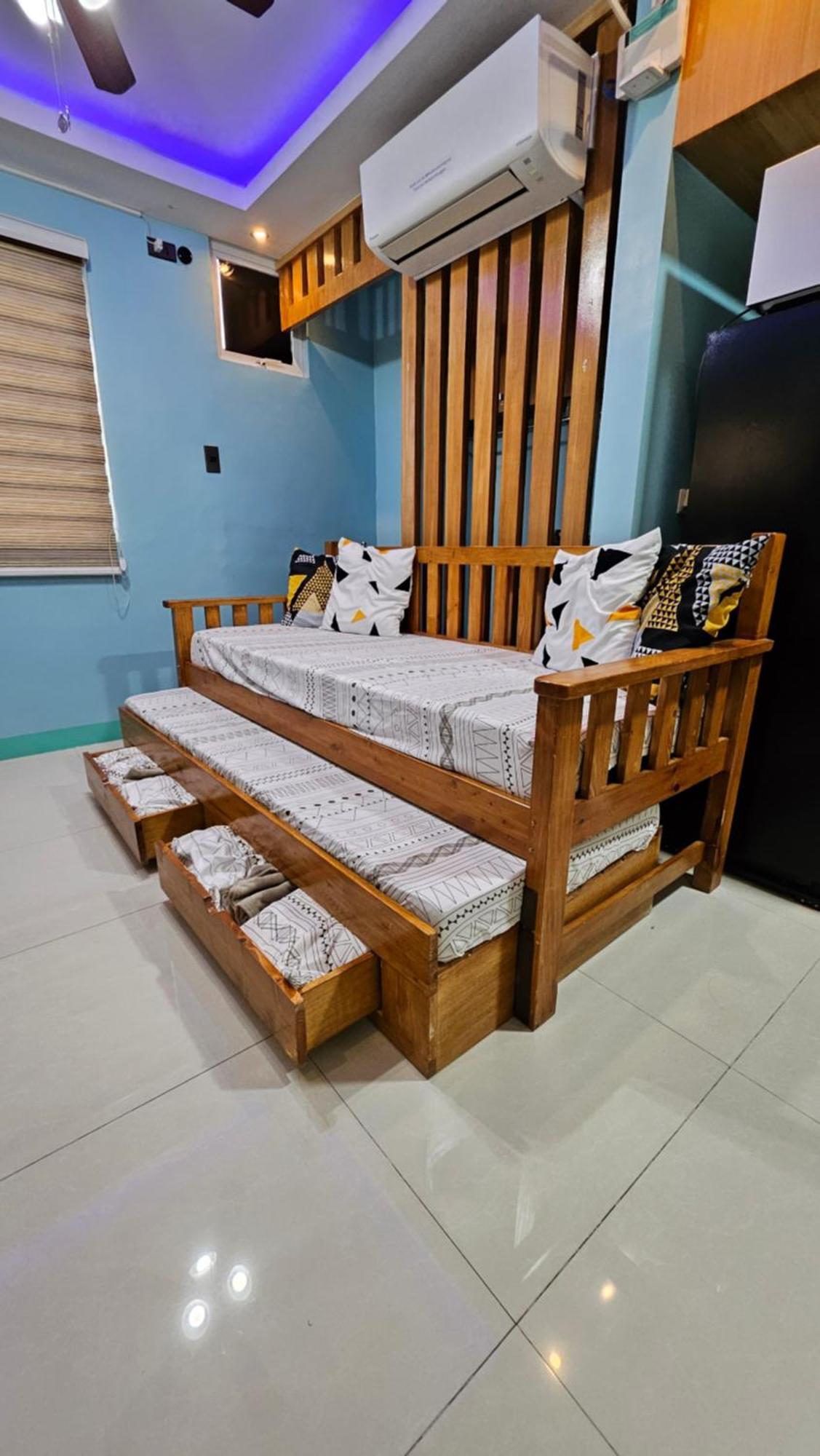Apartment Spacious & Cozy 1-bedroom Apartment, Sleeps 2-4